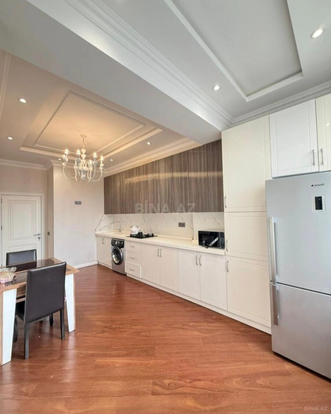 Satılır 3 otaqlı mənzil 120 m²