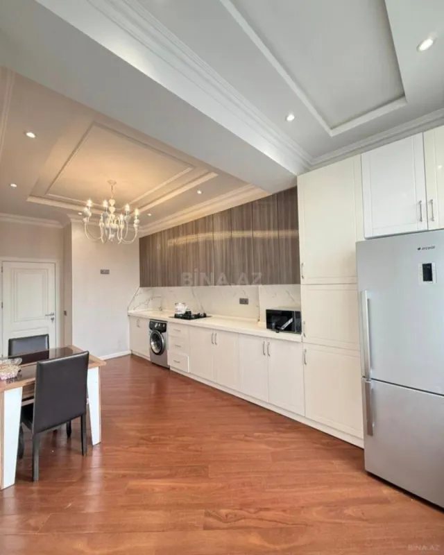 Satılır 3 otaqlı mənzil 120 m²