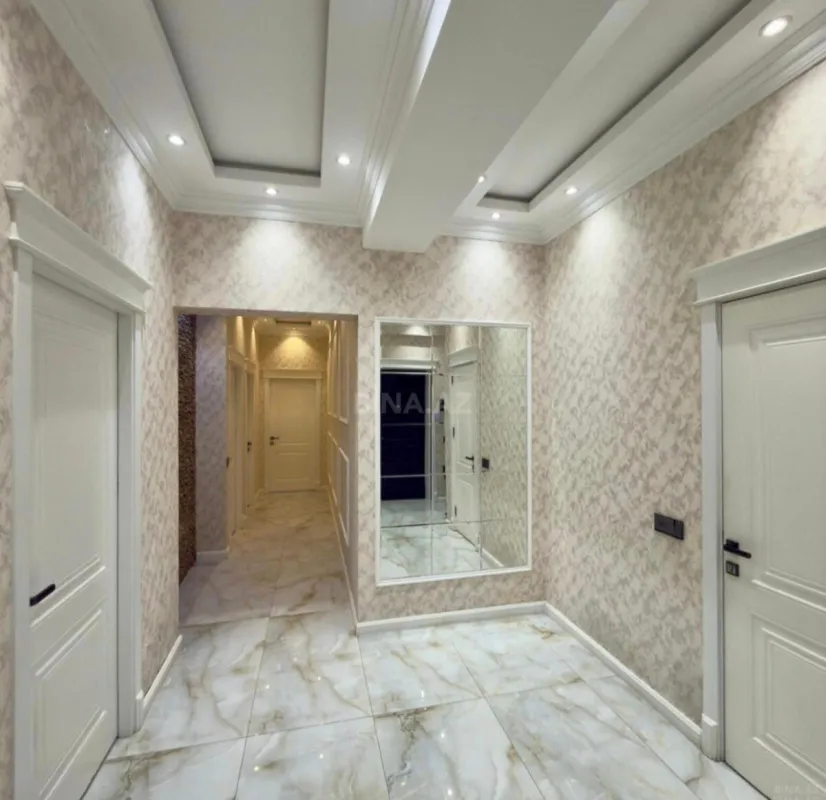 Satılır 3 otaqlı mənzil 120 m²