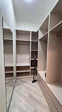 Kirayə verilir 2 otaqlı mənzil 73 m²