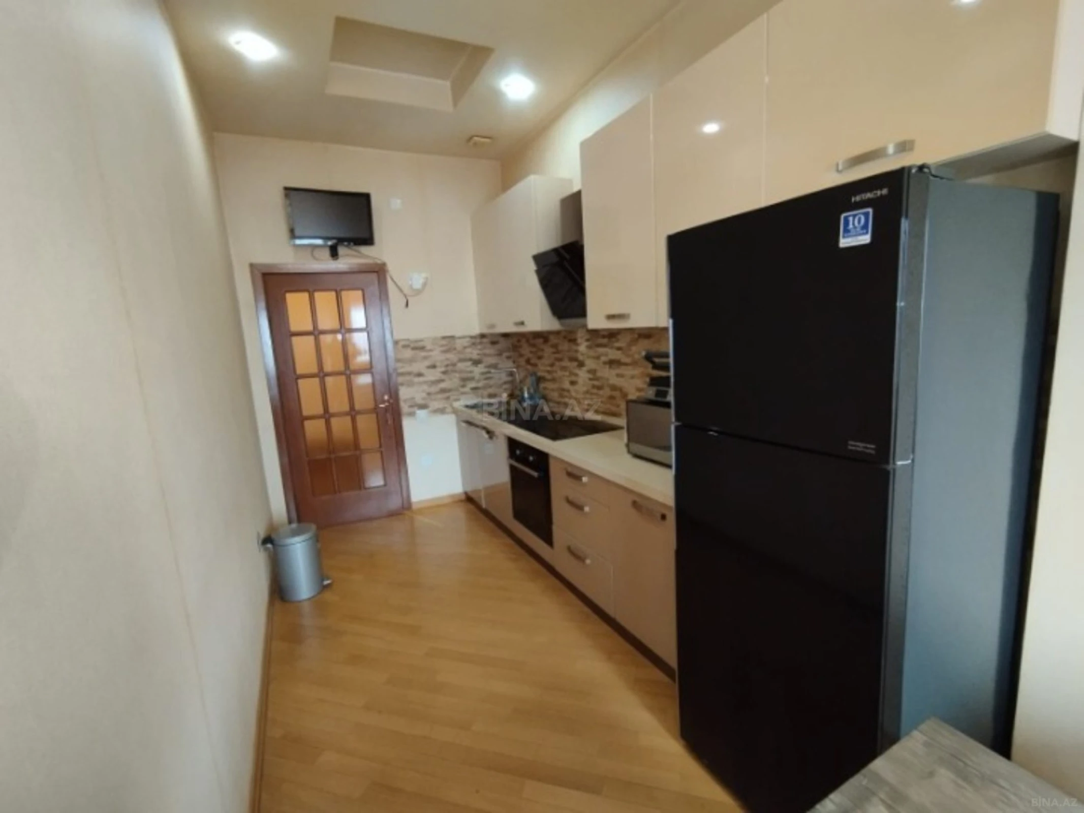 Satılır 2 otaqlı mənzil 90 m²