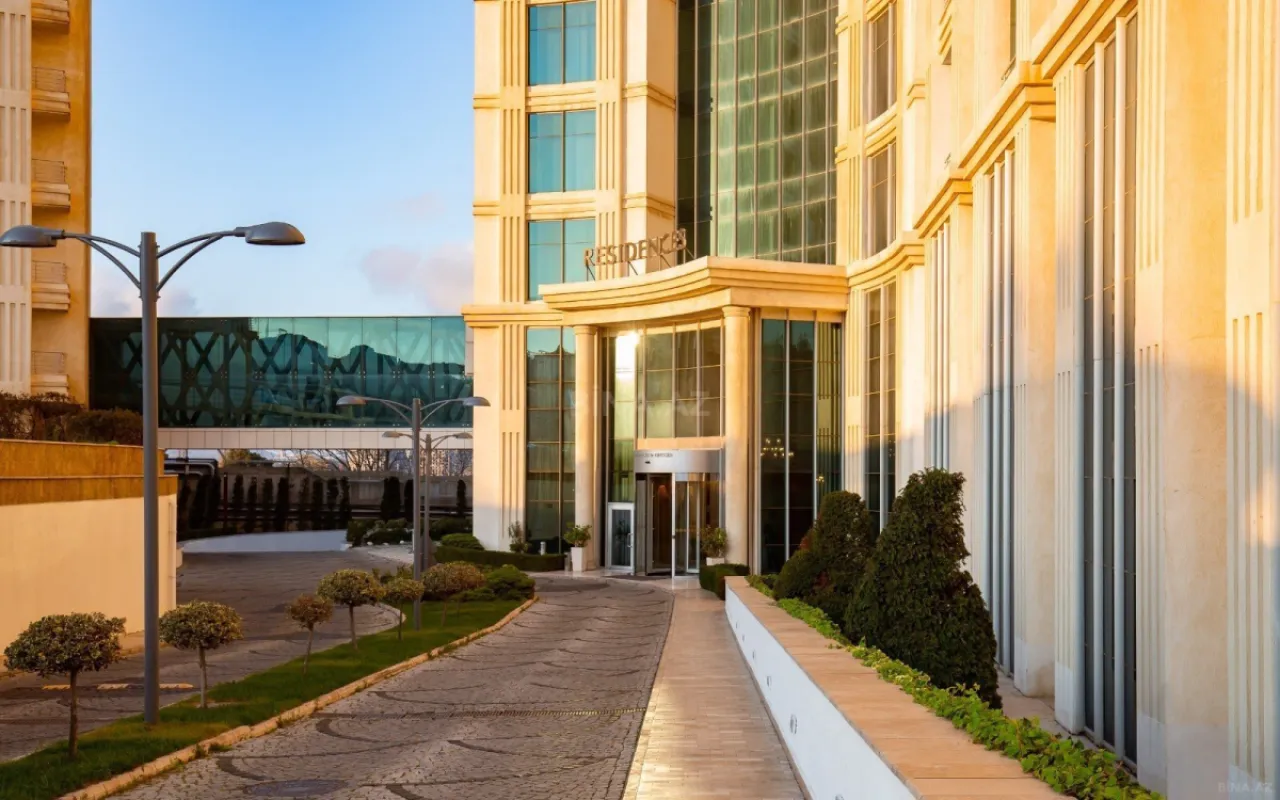 Kirayə verilir 4 otaqlı mənzil 350 m²