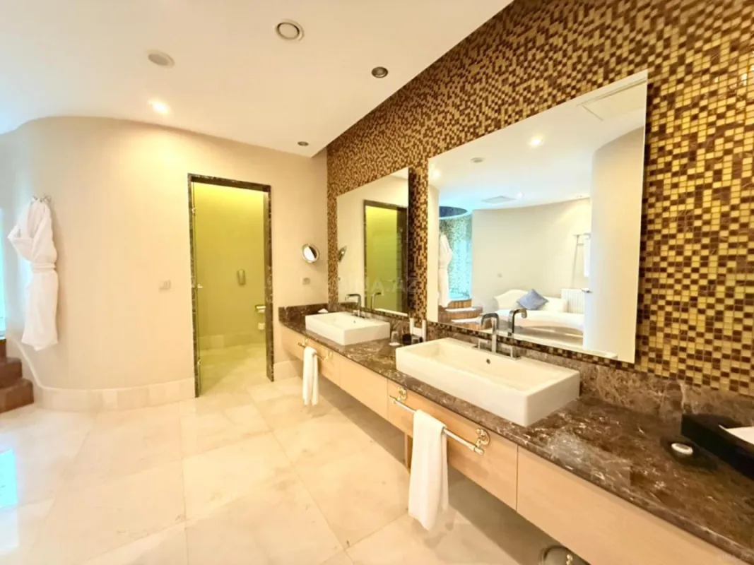 Kirayə verilir 4 otaqlı mənzil 350 m²