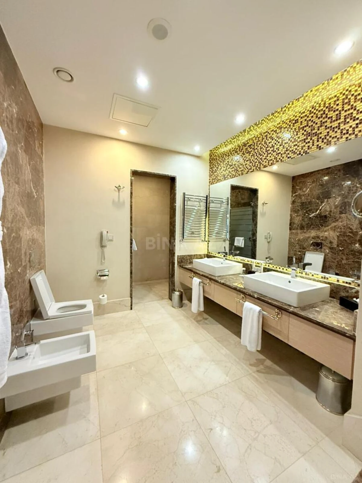 Kirayə verilir 4 otaqlı mənzil 350 m²