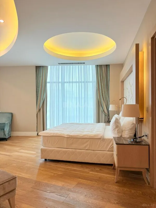 Kirayə verilir 4 otaqlı mənzil 350 m²