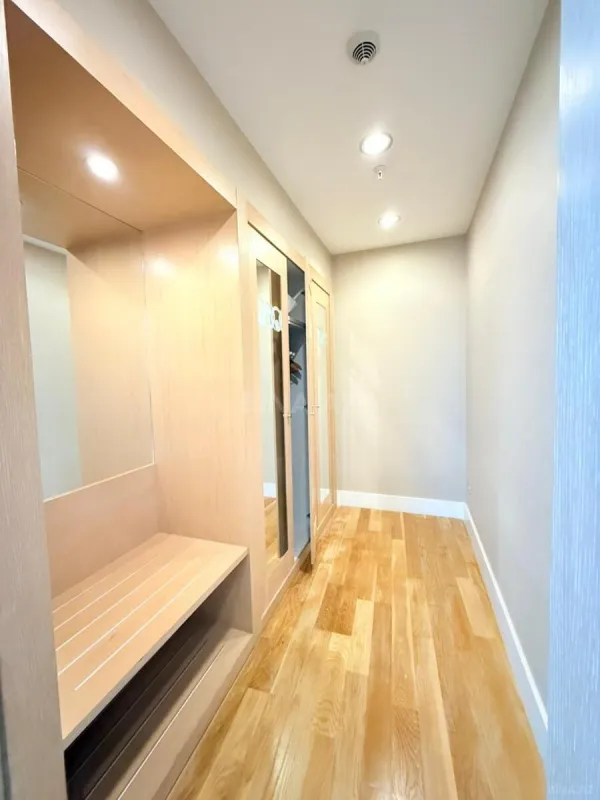 Kirayə verilir 4 otaqlı mənzil 350 m²