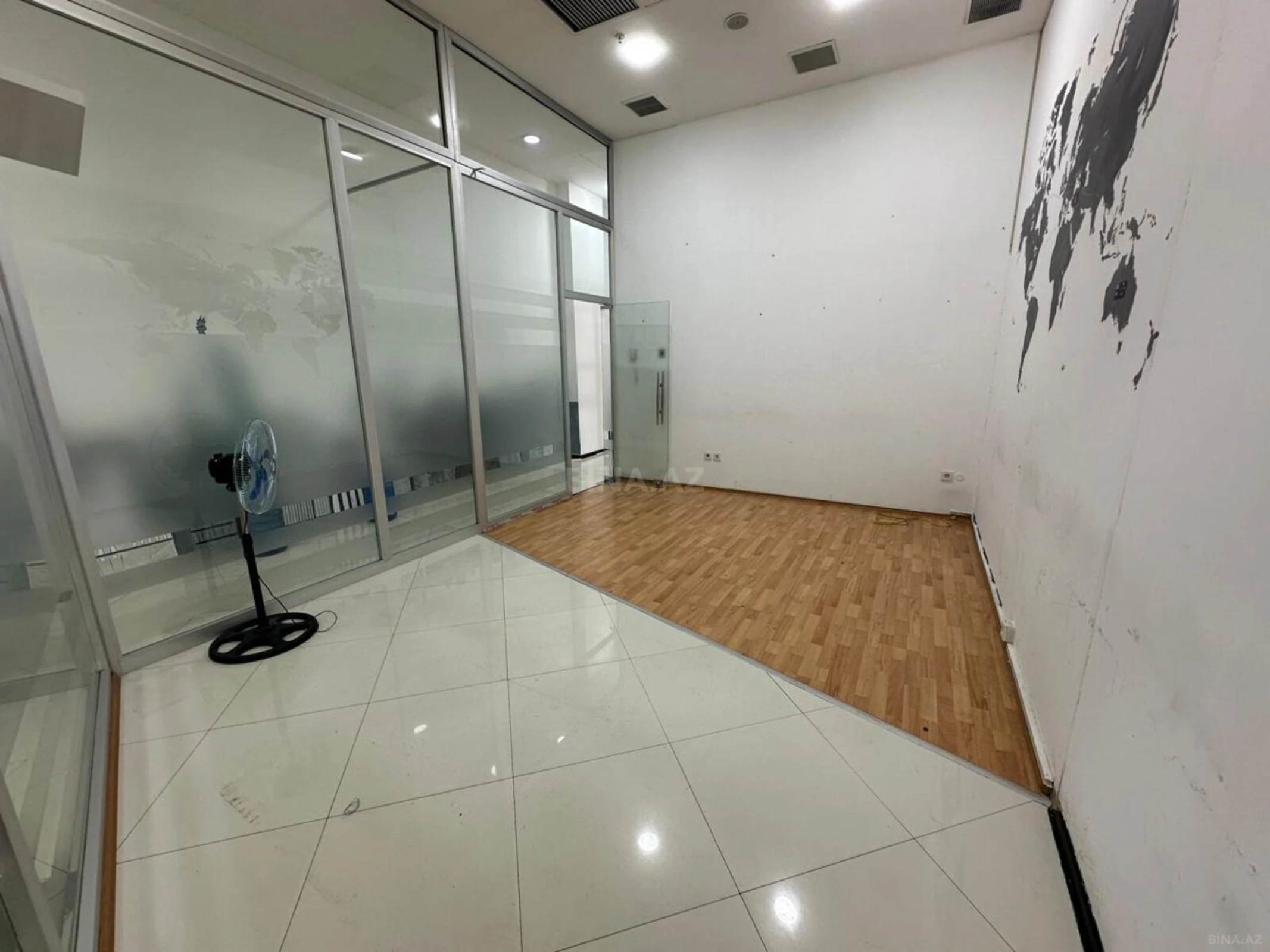 Kirayə verilir 3 otaqlı ofis 93 m²