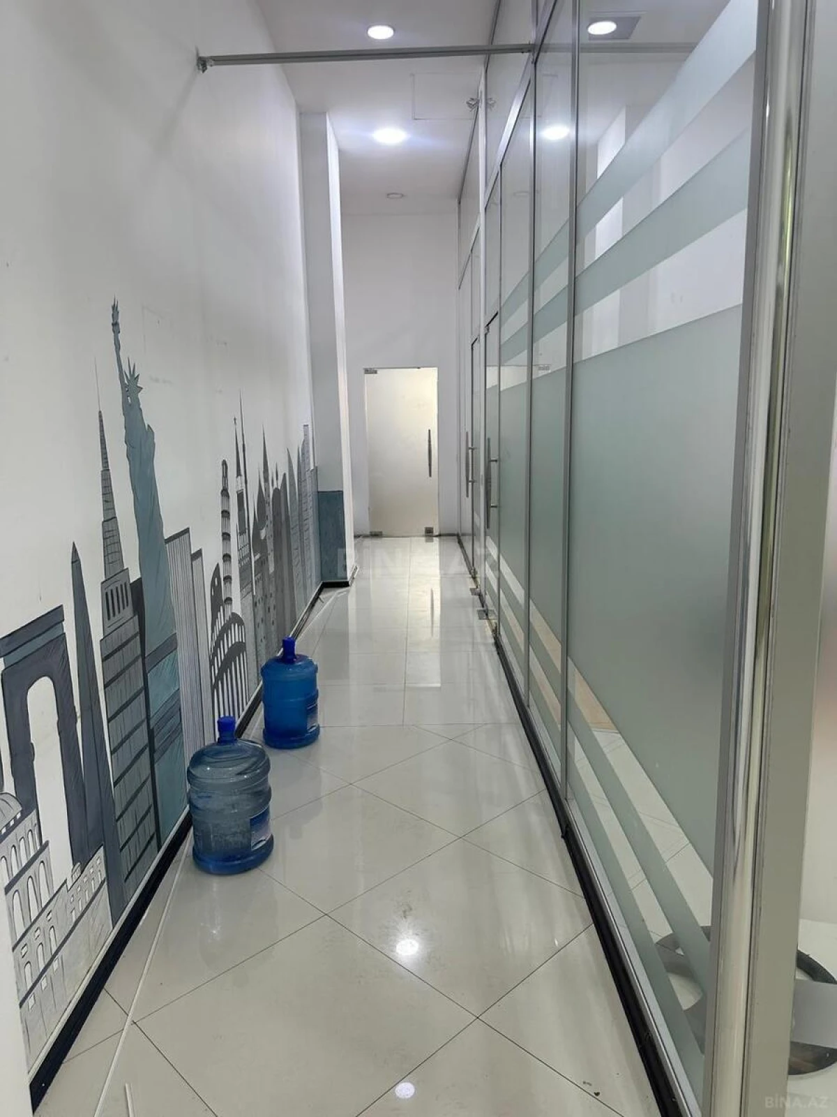 Kirayə verilir 3 otaqlı ofis 93 m²