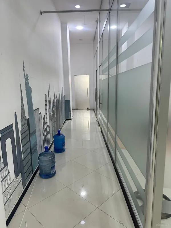 Kirayə verilir 3 otaqlı ofis 93 m²