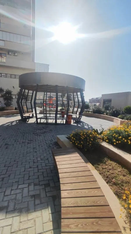 Satılır 2 otaqlı mənzil 85 m²