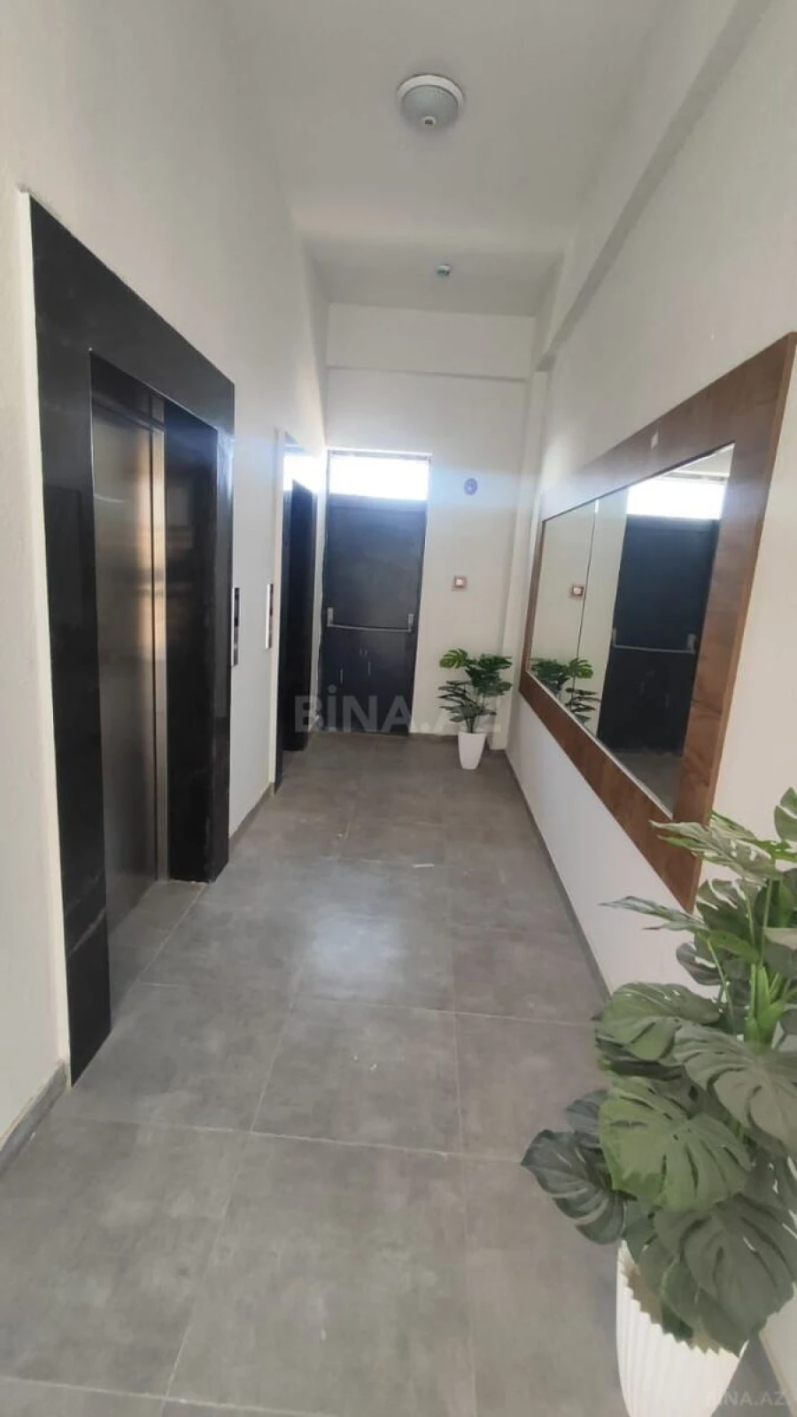 Satılır 2 otaqlı mənzil 85 m²