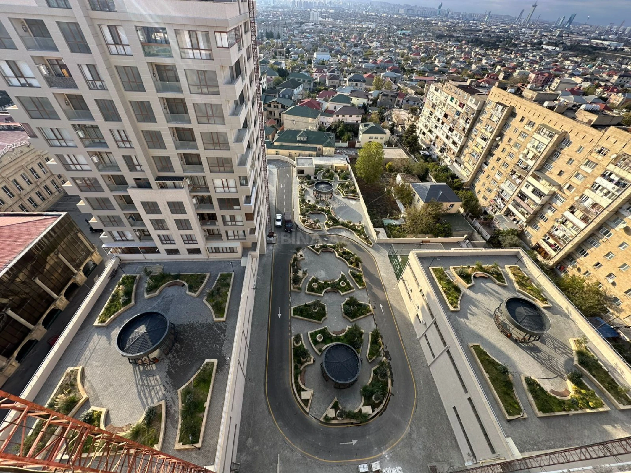 Satılır 2 otaqlı mənzil 85 m²