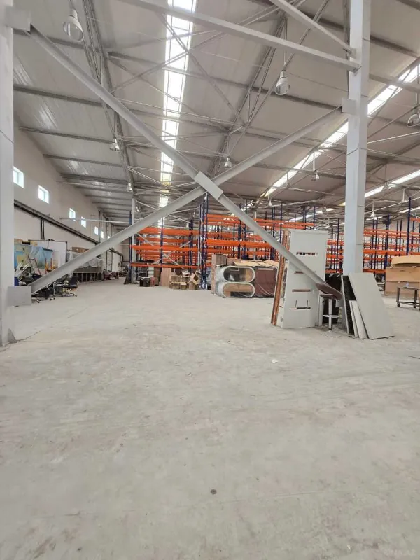 Kirayə verilir obyekt 2000 m²