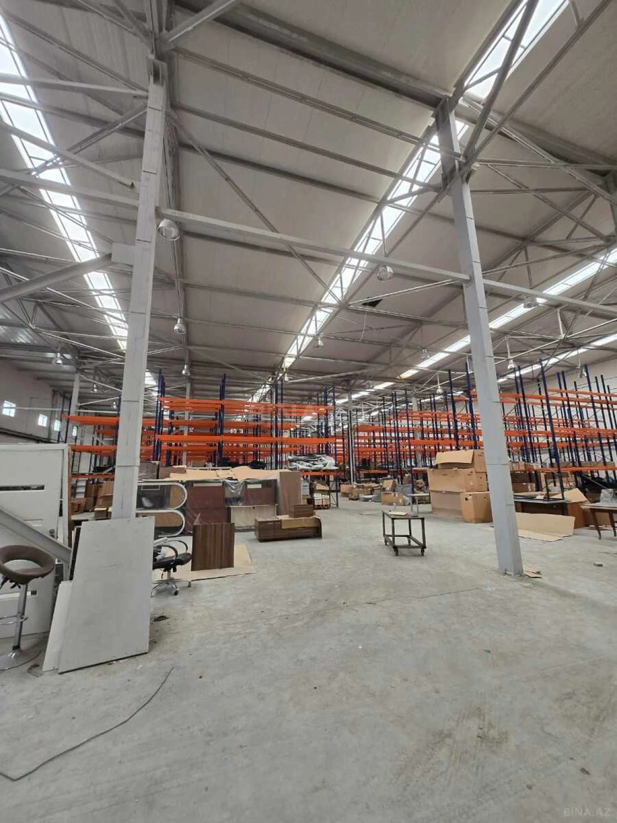 Kirayə verilir obyekt 2000 m²