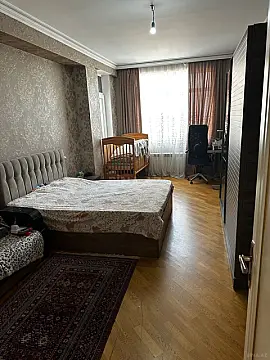 Satılır 3 otaqlı mənzil 106 m²