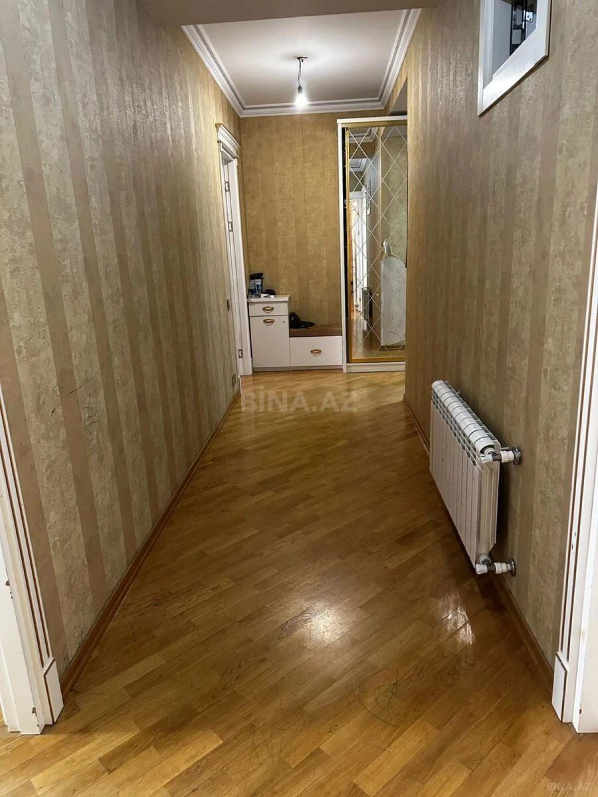 Satılır 3 otaqlı mənzil 106 m²