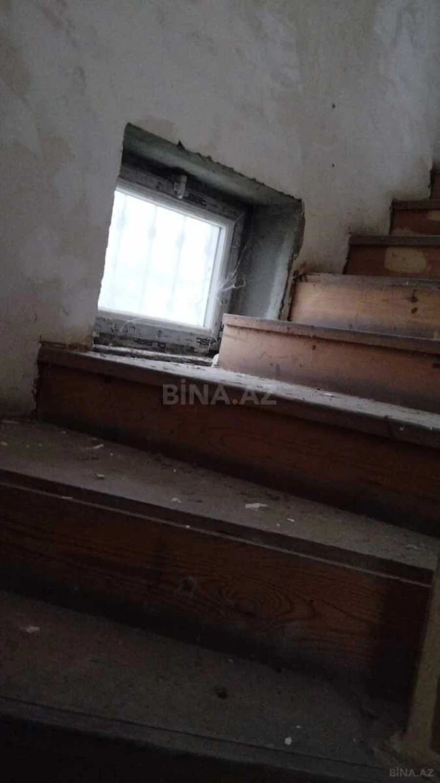 Satılır 4 otaqlı həyət evi 160 m²