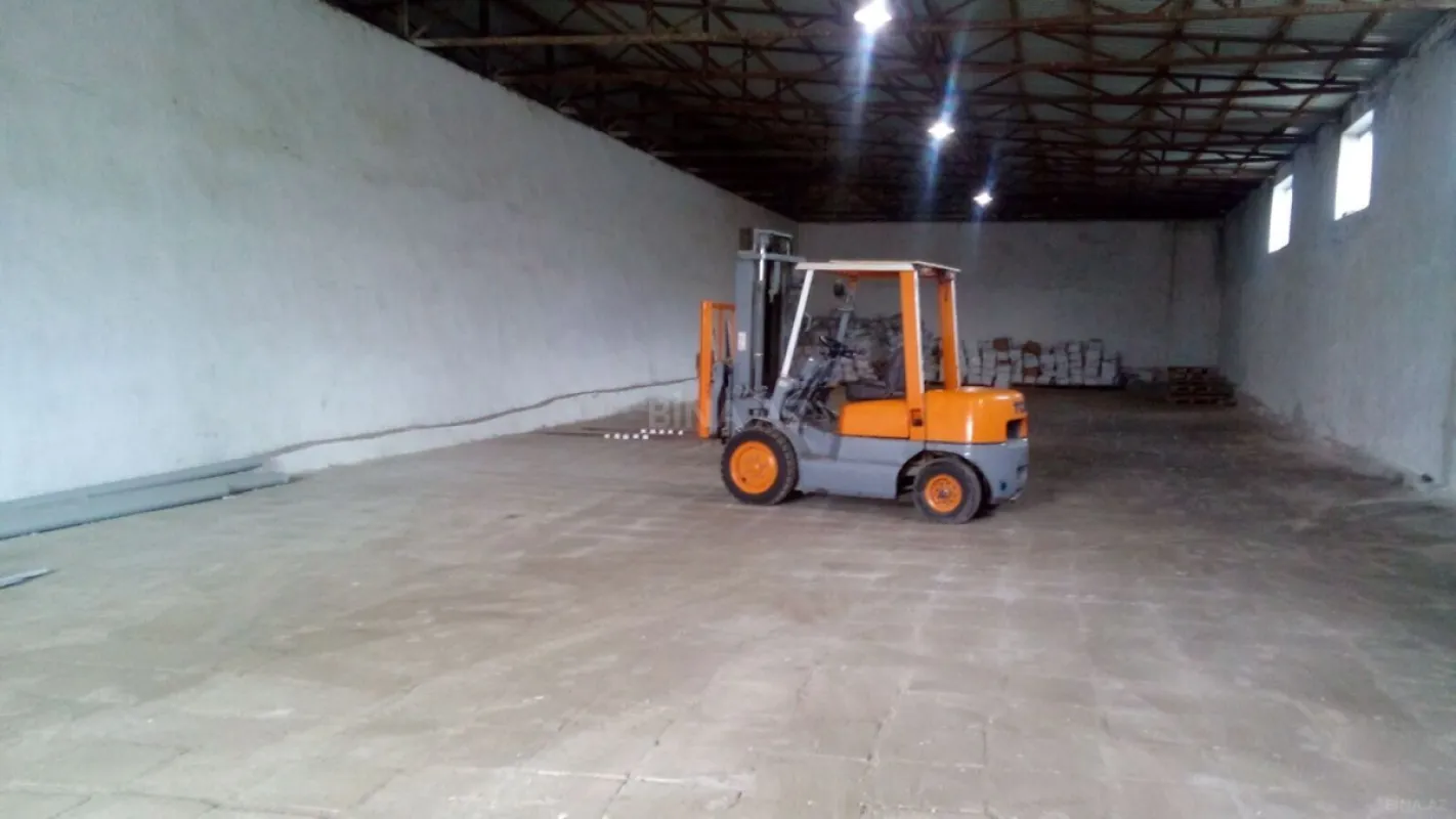 Kirayə verilir obyekt 450 m²