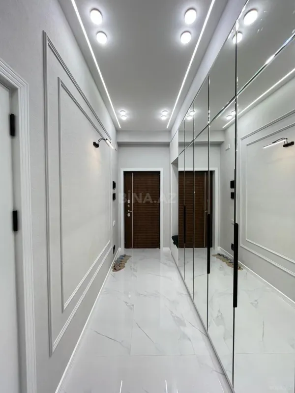 Satılır 2 otaqlı mənzil 68.5 m²
