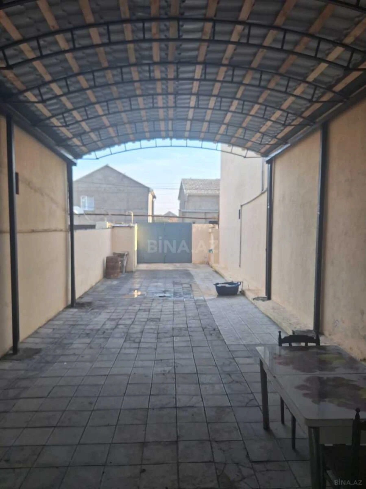Satılır 4 otaqlı həyət evi 140 m²