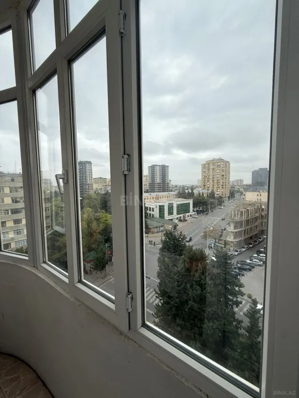 Satılır 3 otaqlı mənzil 120 m²