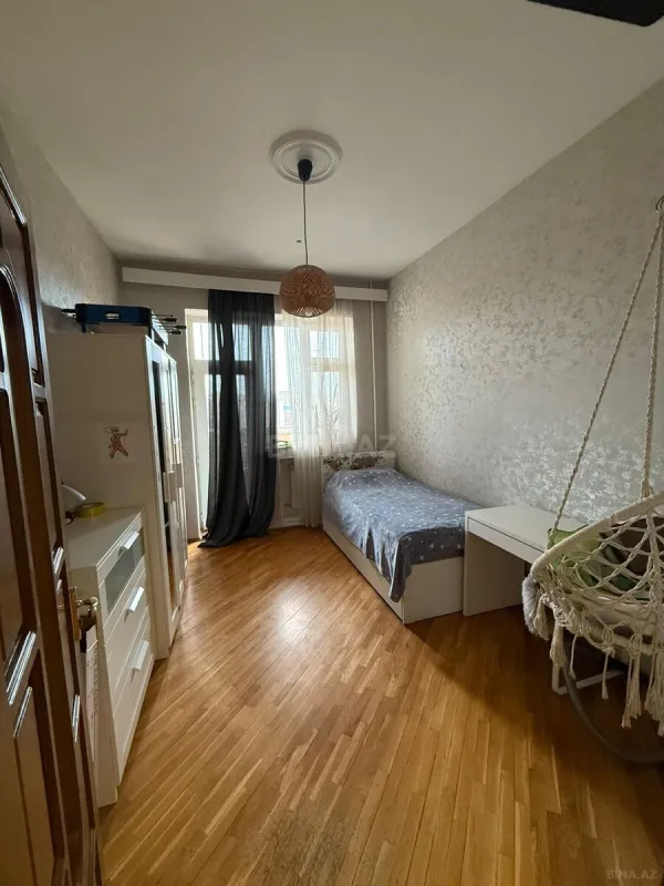 Satılır 3 otaqlı mənzil 120 m²