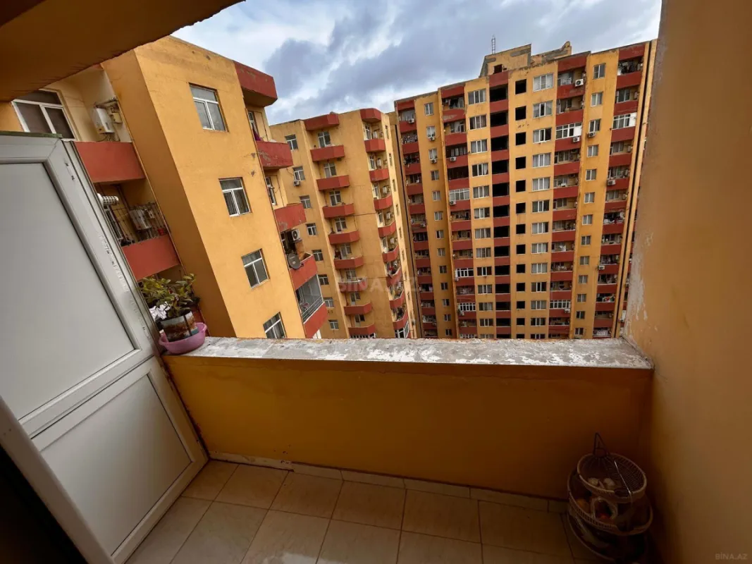 Satılır 2 otaqlı mənzil 65 m²