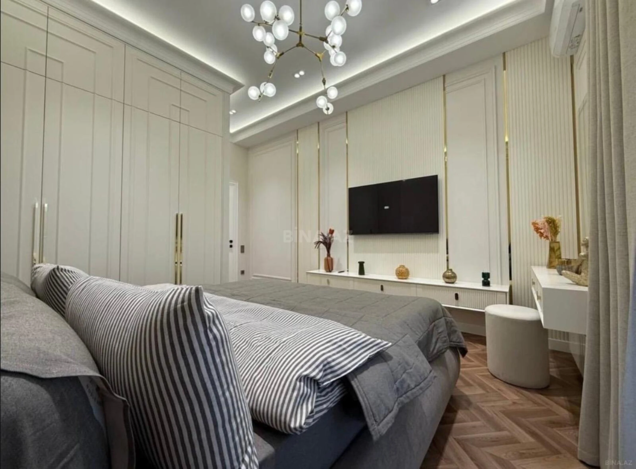 Kirayə verilir 3 otaqlı mənzil 105 m²