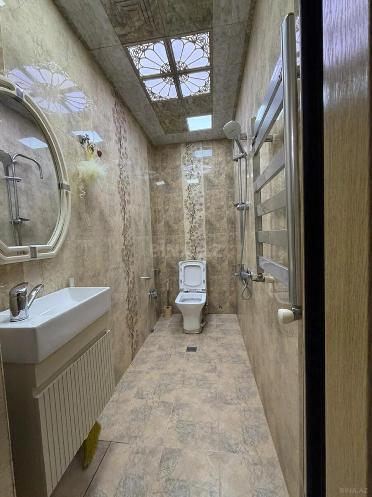 Satılır 2 otaqlı mənzil 65 m²