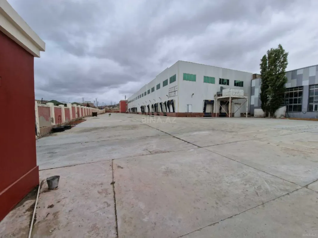 Kirayə verilir obyekt 1000 m²