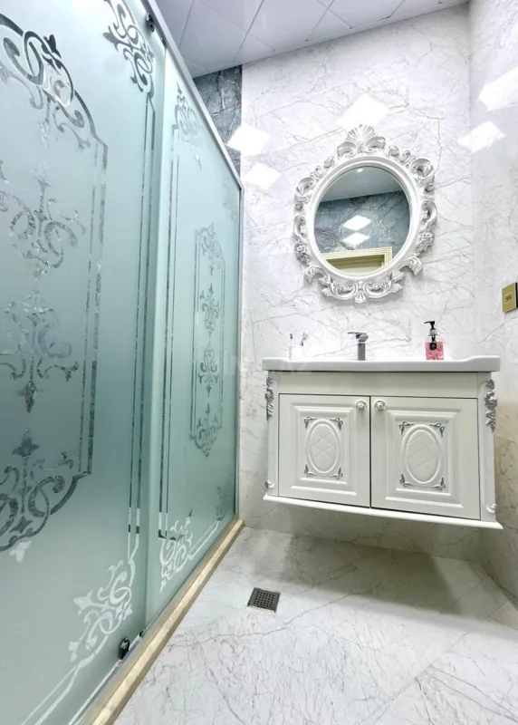 Satılır 2 otaqlı mənzil 92 m²