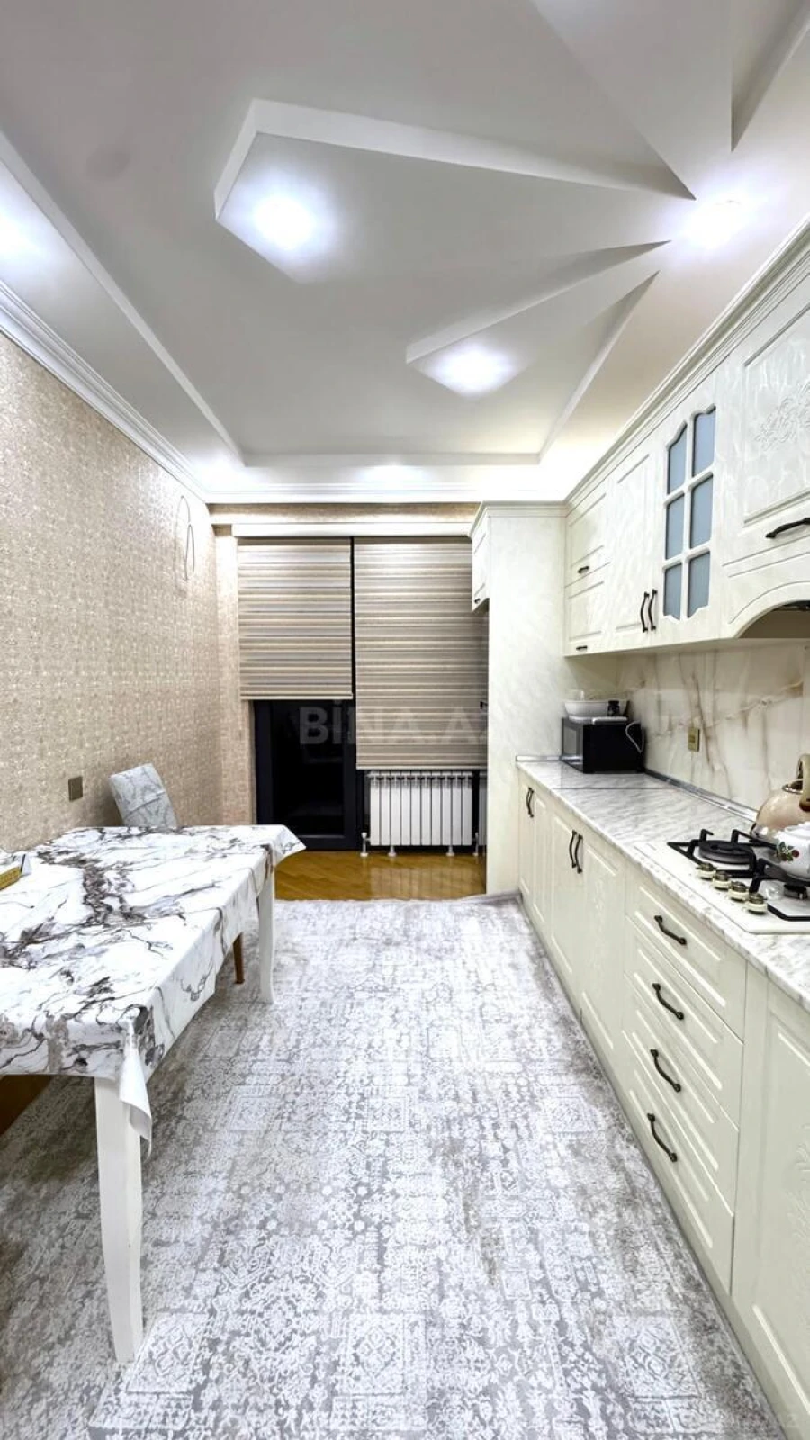Satılır 2 otaqlı mənzil 92 m²