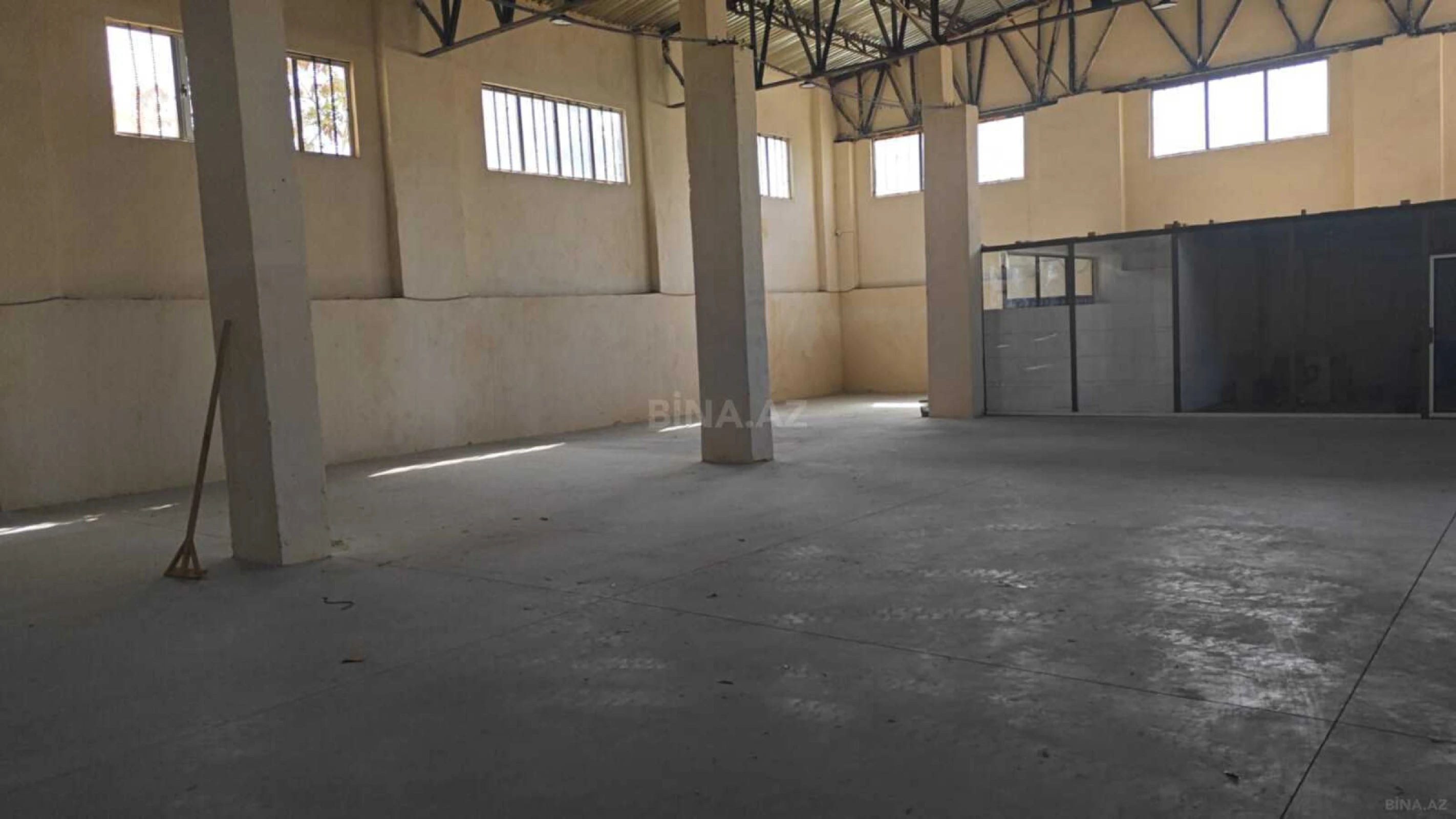 Kirayə verilir obyekt 1800 m²