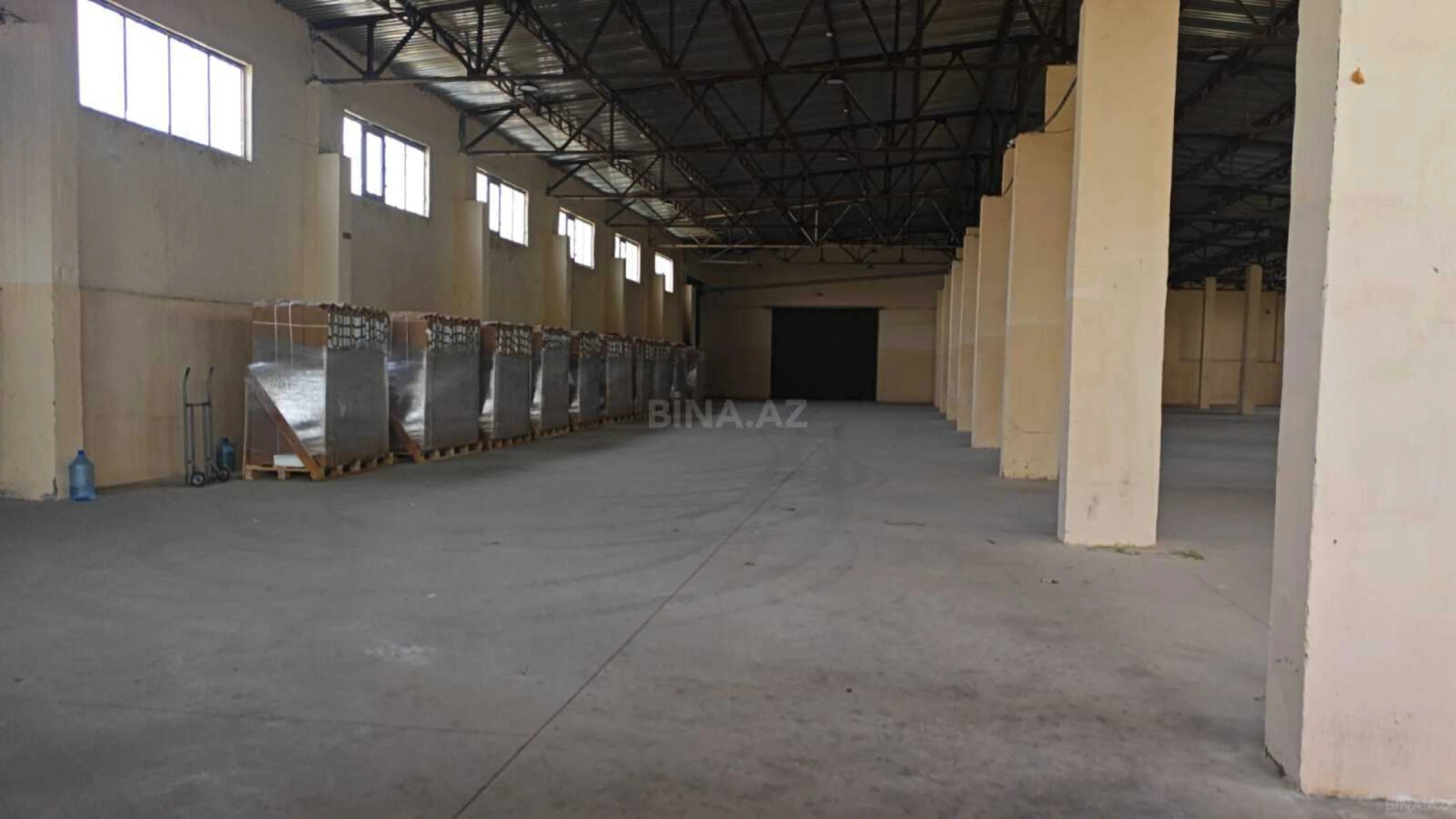 Kirayə verilir obyekt 1800 m²