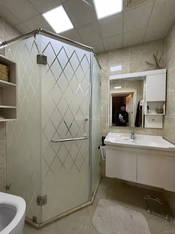 Satılır 13 otaqlı həyət evi 363 m²