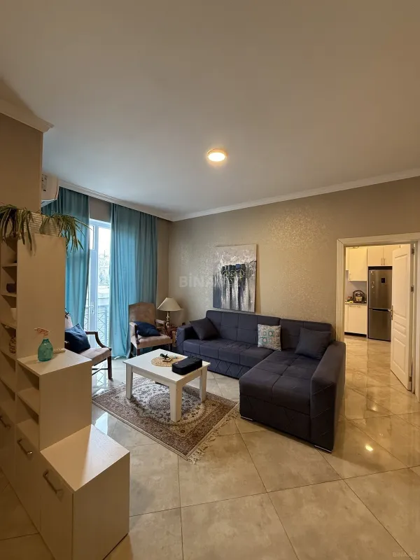Satılır 13 otaqlı həyət evi 363 m²