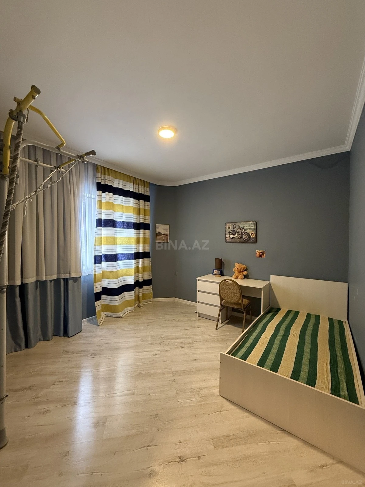 Satılır 13 otaqlı həyət evi 363 m²
