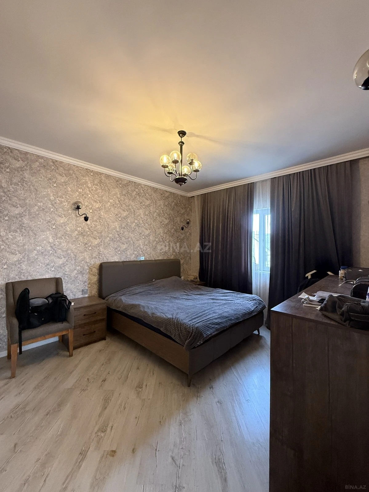 Satılır 13 otaqlı həyət evi 363 m²