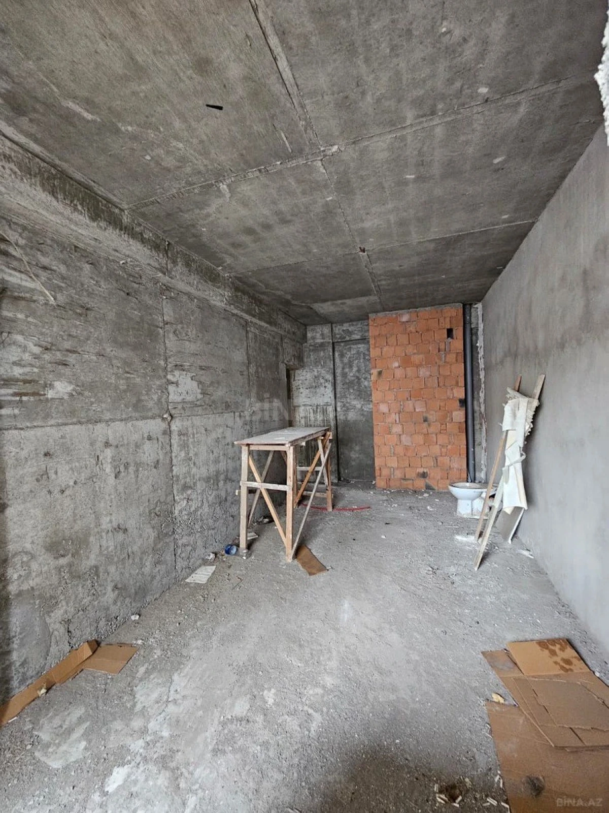 Satılır 3 otaqlı mənzil 139 m²