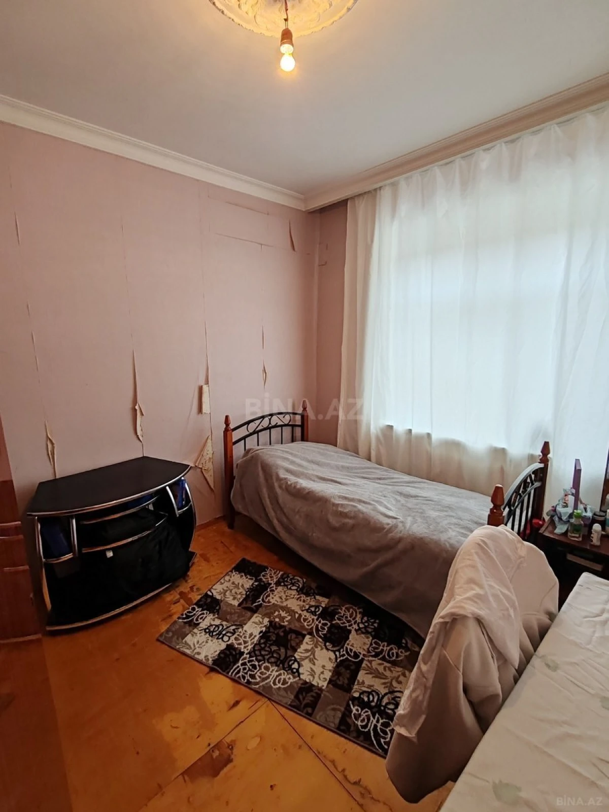 Satılır 4 otaqlı mənzil 90 m²