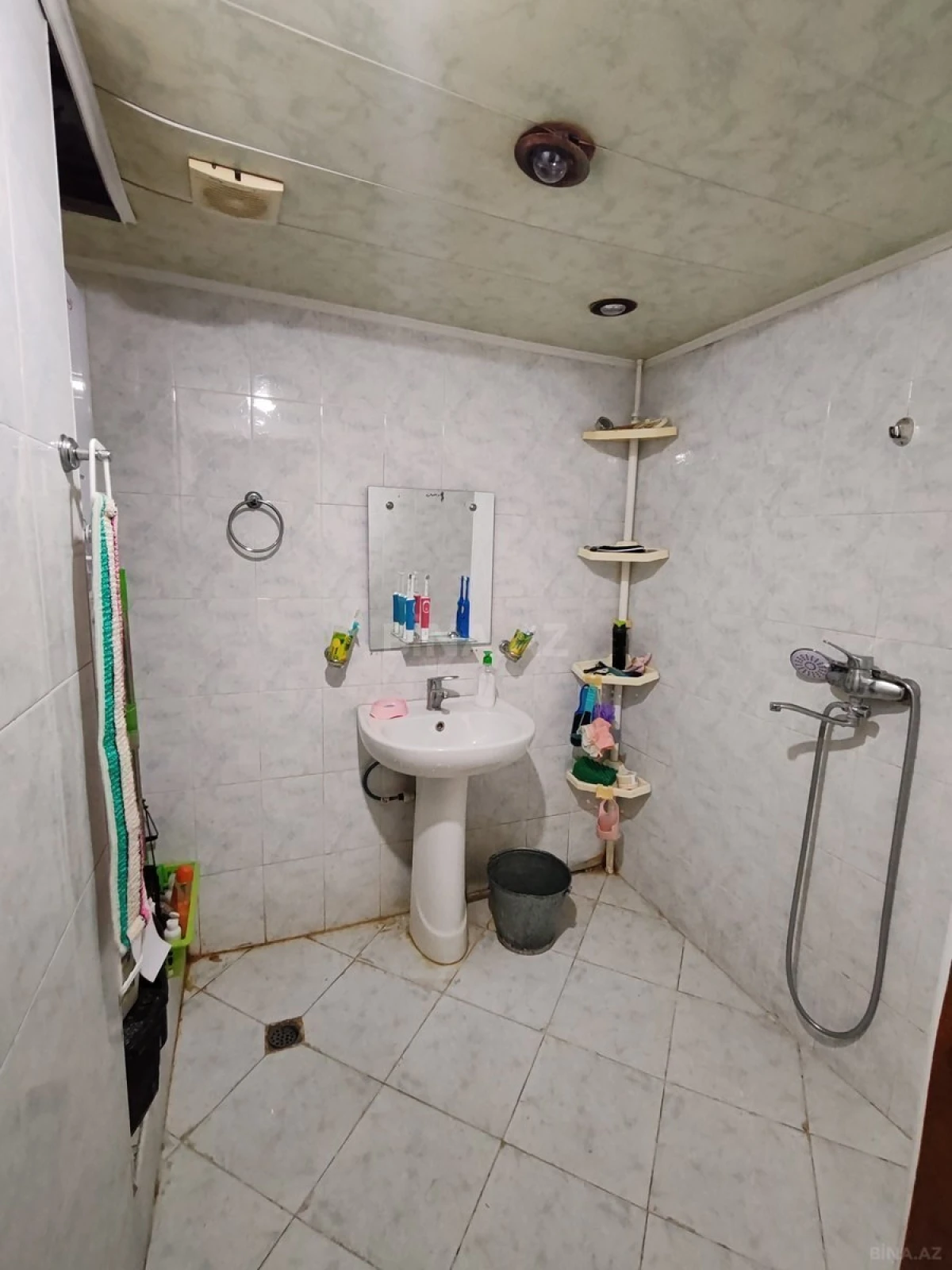Satılır 4 otaqlı mənzil 90 m²