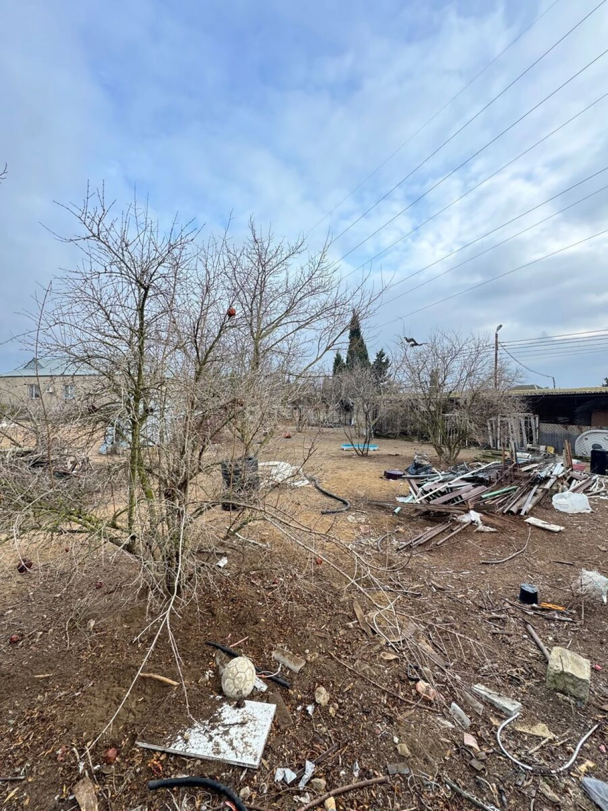 Satılır torpaq sahəsi 12 m²