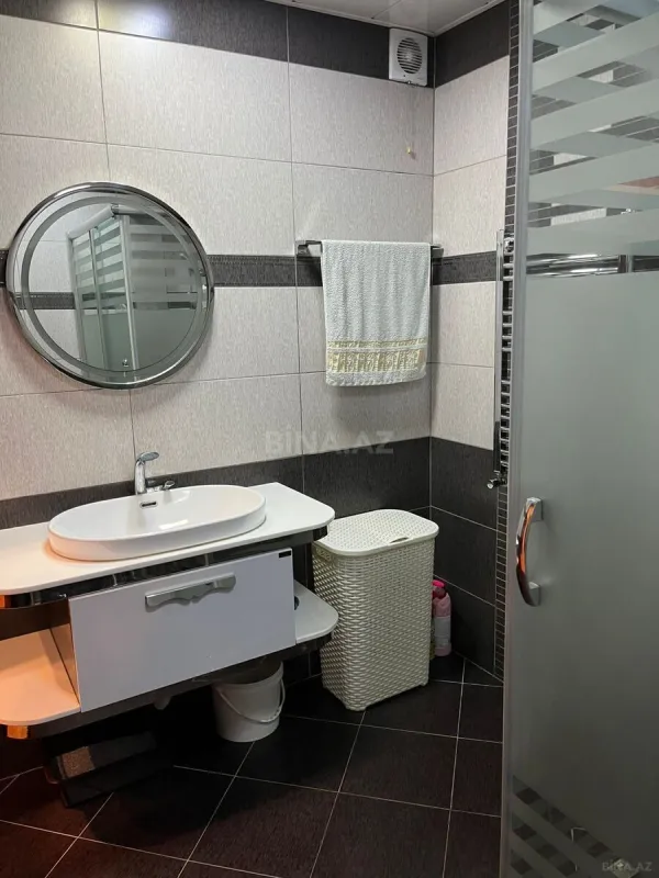 Satılır 3 otaqlı mənzil 108 m²