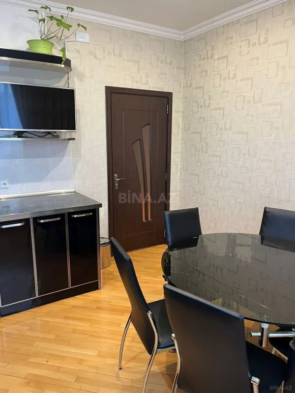 Satılır 3 otaqlı mənzil 108 m²