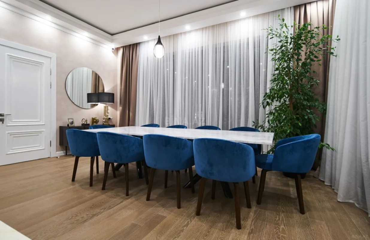 Kirayə verilir 6 otaqlı həyət evi 500 m²