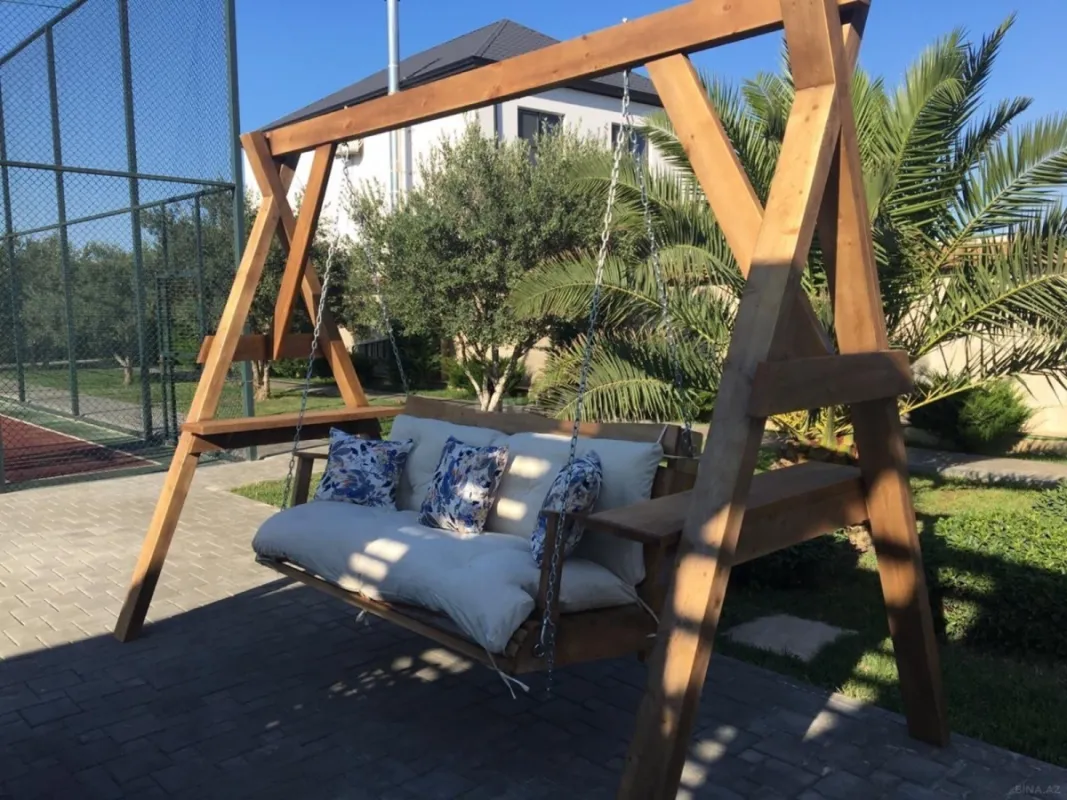 Kirayə verilir 6 otaqlı həyət evi 500 m²