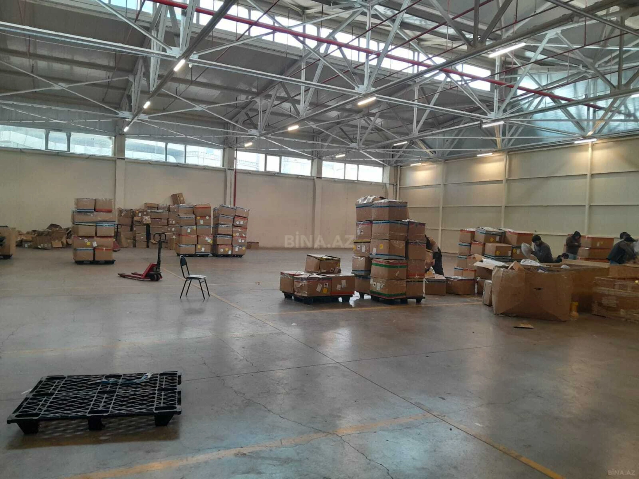 Kirayə verilir obyekt 720 m²