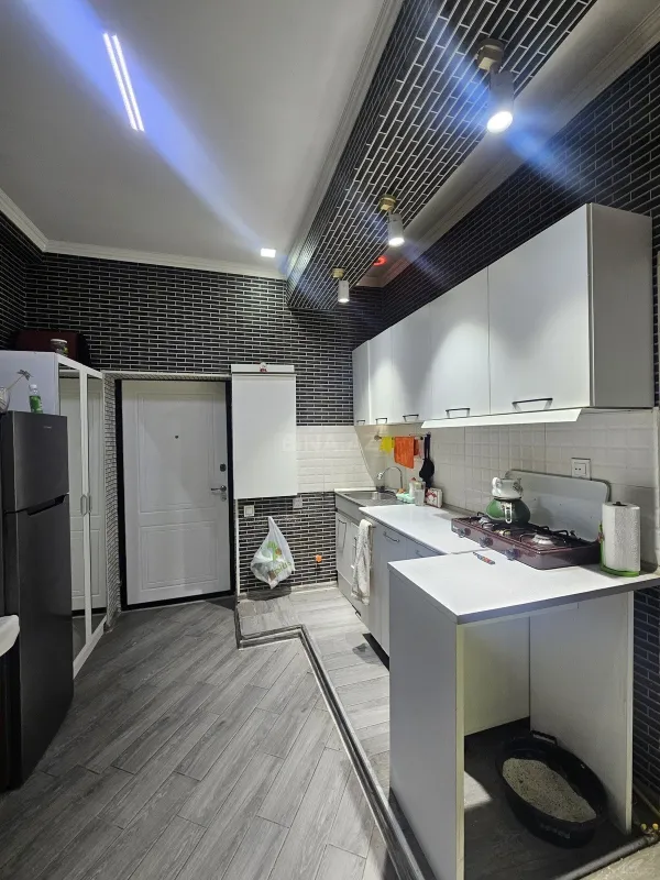 Satılır 2 otaqlı mənzil 55 m²