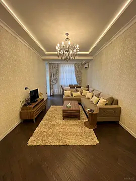 Satılır 2 otaqlı mənzil 86 m²