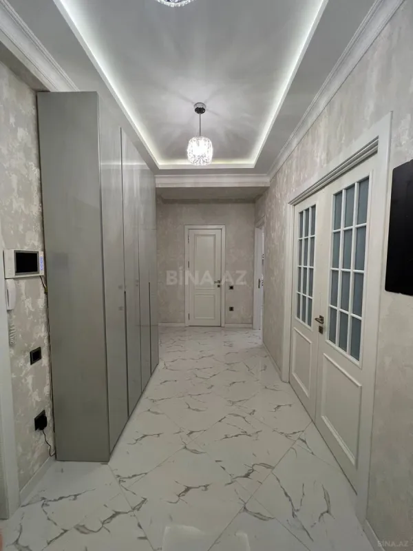 Satılır 2 otaqlı mənzil 86 m²